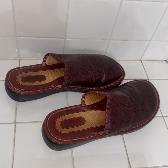 Dark red Born clogs with floral patterned leather - Picture 4 of 8
